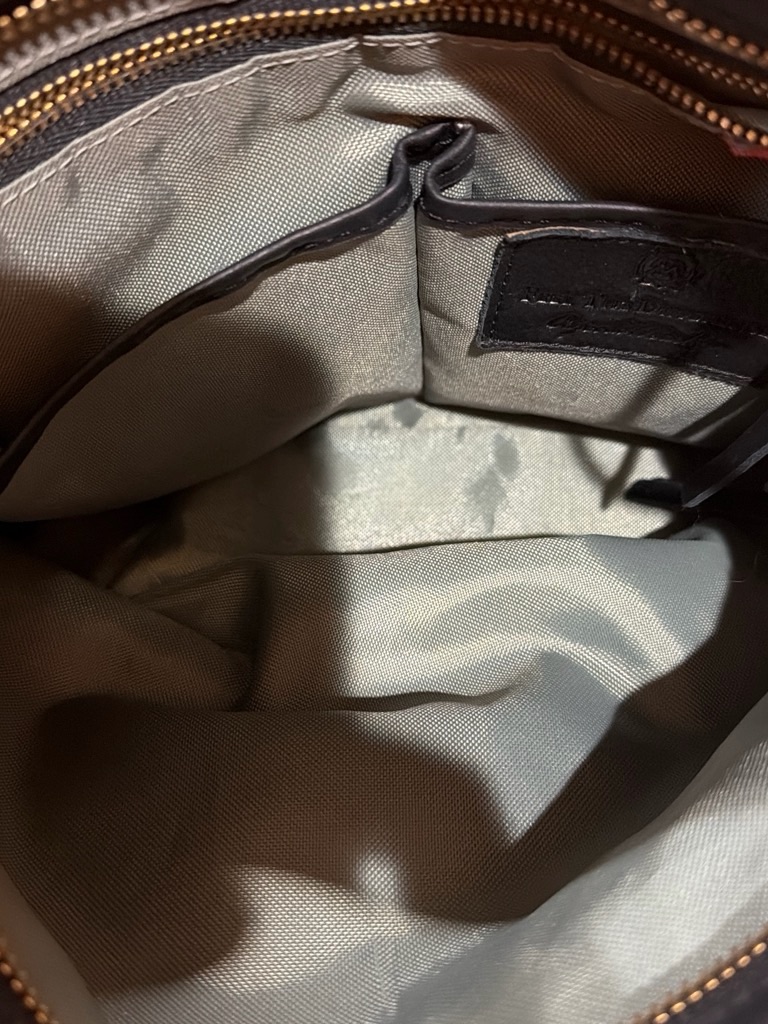 Black Leather Shoulder Bag With Adjustable Strap — image 4 of 5